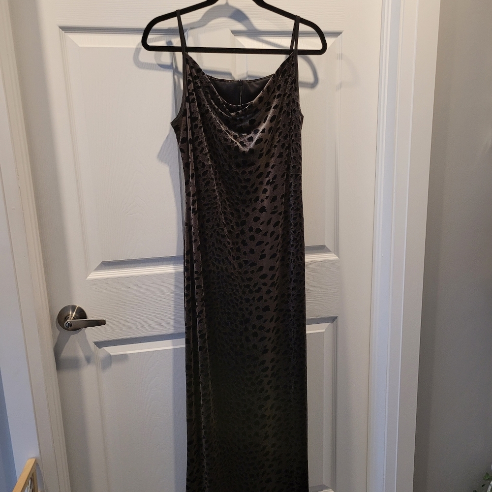 Boutique Ladies long faux velvet soft leopard gown, size 12